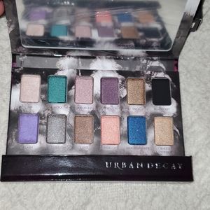 Urban Decay Shadow Box